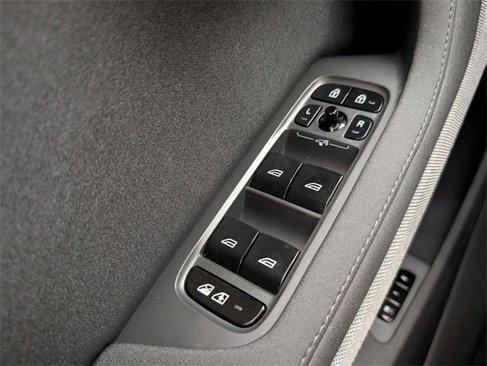 Used 2022 Polestar Polestar 2 w/ Pilot Package image 28