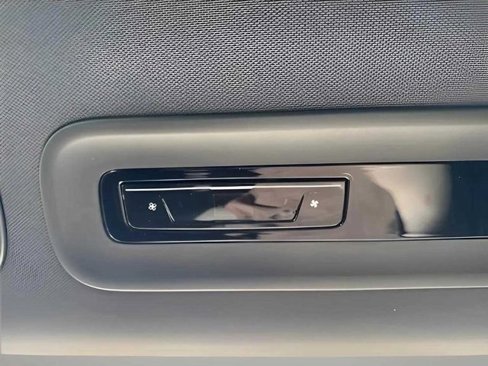 New 2025 Volkswagen ID. Buzz Pro S image 20