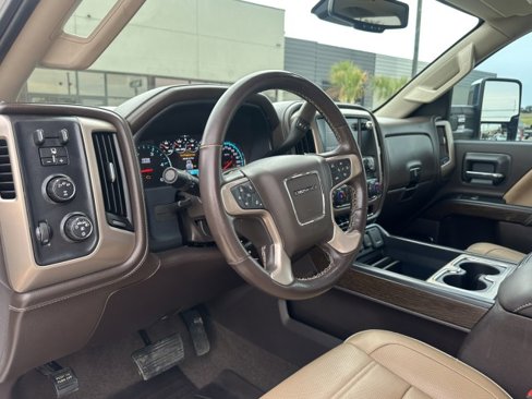 Used 2018 GMC Sierra 2500 Denali w/ Duramax Plus Package image 18