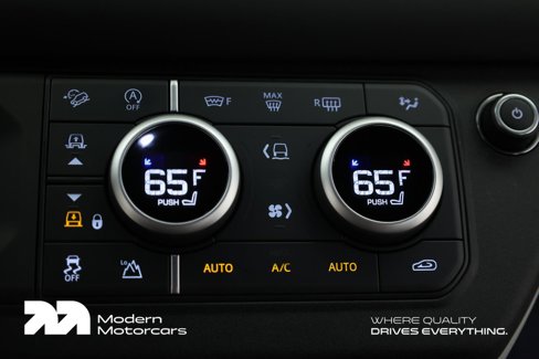 Used 2024 Land Rover Defender 110 X-Dynamic SE image 33
