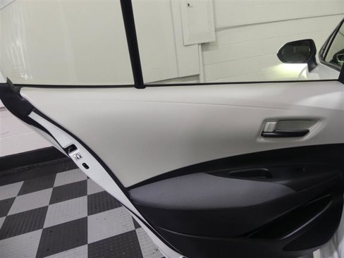 Used 2022 Toyota Corolla LE image 24