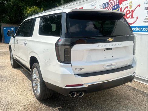New 2025 Chevrolet Suburban Premier image 8