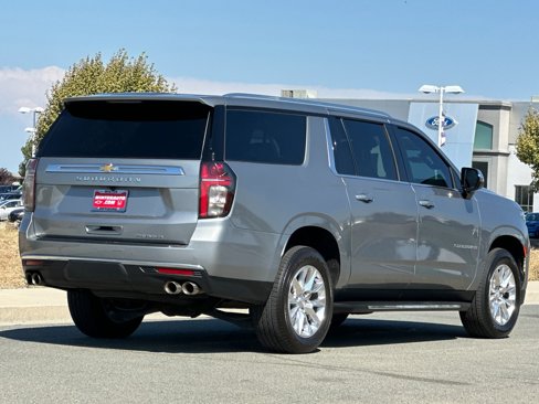 Used 2023 Chevrolet Suburban Premier image 4