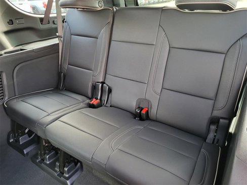 New 2025 Chevrolet Suburban Premier image 25