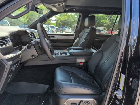 New 2025 Jeep Wagoneer Series II image 32