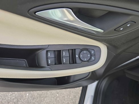 Used 2023 Buick Encore GX Preferred w/ Cold Weather Comfort Package image 16