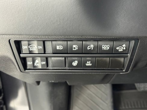 Used 2024 Toyota Sequoia Platinum image 33
