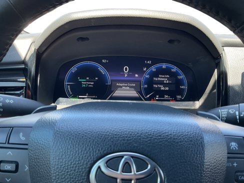 Used 2025 Toyota Camry XSE image 10