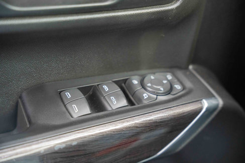 Used 2022 Chevrolet Silverado 1500 LTZ w/ LTZ Convenience Package II image 17
