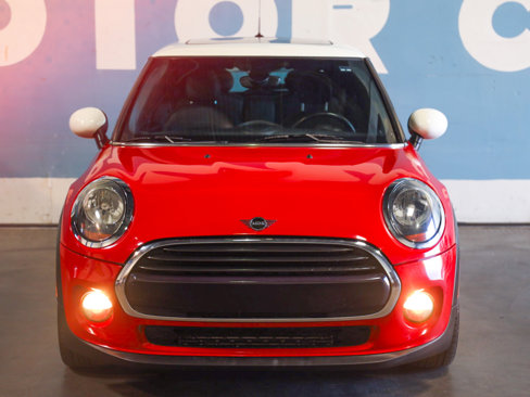 Used 2019 MINI Cooper 2-Door Hardtop image 11