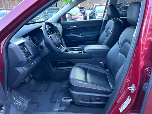 Used 2023 Nissan Pathfinder SL w/ Lighting Package (N92) image 7