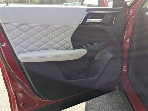 New 2025 Mitsubishi Outlander SEL image 11