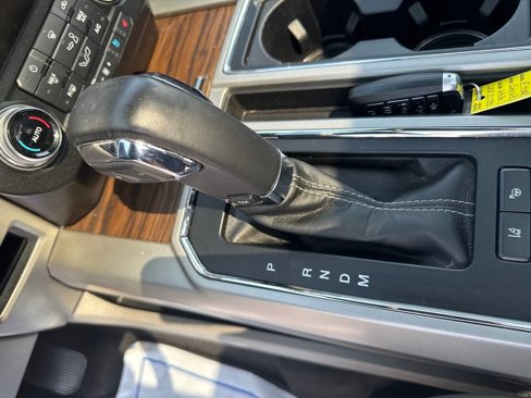 Used 2020 Ford F150 Lariat w/ Equipment Group 502A Luxury image 24