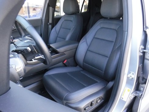 Used 2025 Chevrolet Equinox LT w/ Convenience Package II image 14