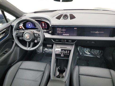 New 2024 Porsche Macan 4 Electric image 25