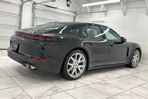 New 2025 Porsche Panamera 4 image 9