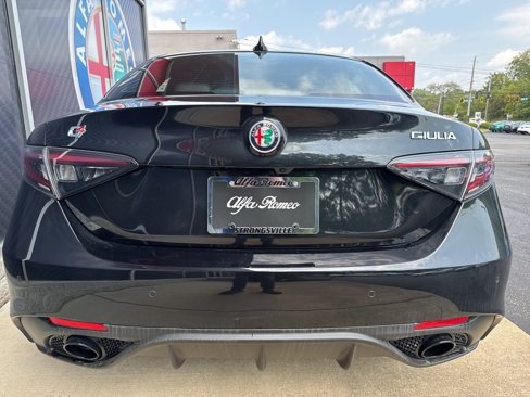 New 2025 Alfa Romeo Giulia AWD w/ Driving Assist Package image 6
