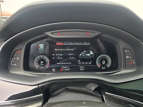 Used 2022 Audi Q8 Premium Plus w/ Premium Plus Package image 21