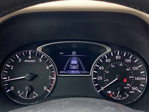 Used 2019 Nissan Pathfinder Platinum image 13