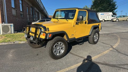 Used 2004 Jeep Wrangler 4WD image 3