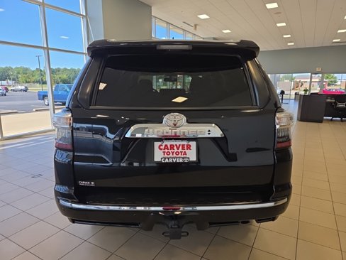 Used 2019 Toyota 4Runner Limited image 8
