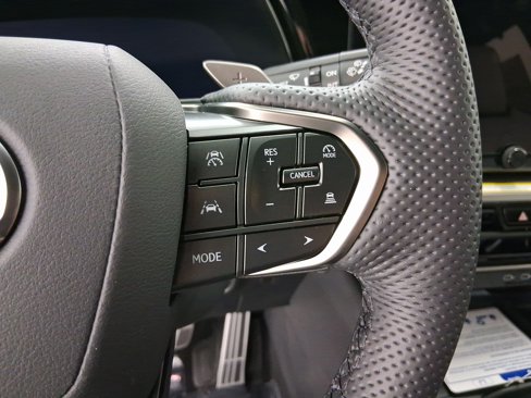 New 2025 Lexus TX 500h AWD image 21