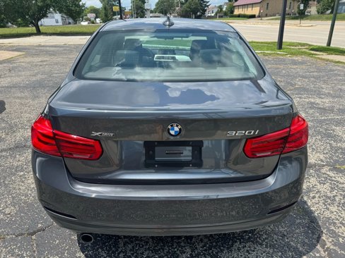 Used 2017 BMW 320i xDrive Sedan image 8