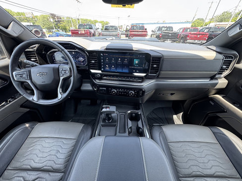 Used 2023 Chevrolet Silverado 1500 ZR2 image 13