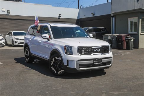 Certified 2024 Kia Telluride EX w/ EX Captain's Chair Package image 2
