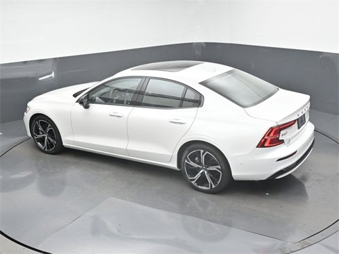 Used 2025 Volvo S60 B5 Plus w/ Protection Package Premier image 44