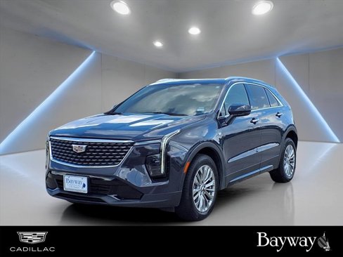 Certified 2024 Cadillac XT4 Premium Luxury image 1