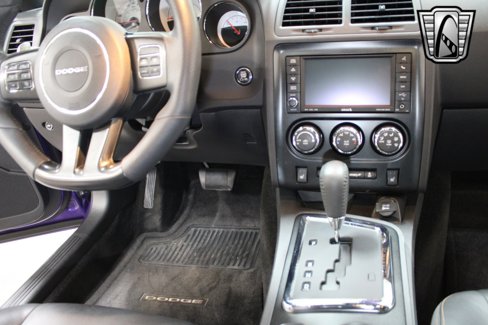 Used 2014 Dodge Challenger R/T image 19