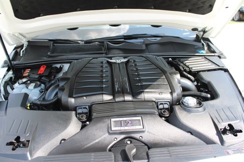 Used 2018 Bentley Bentayga image 72