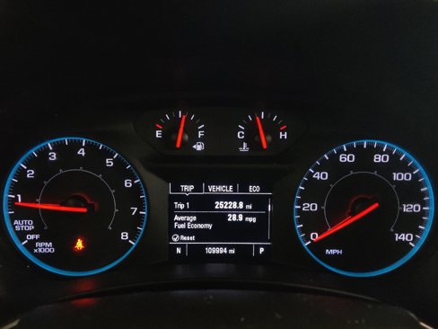 Used 2020 Chevrolet Equinox LS image 23