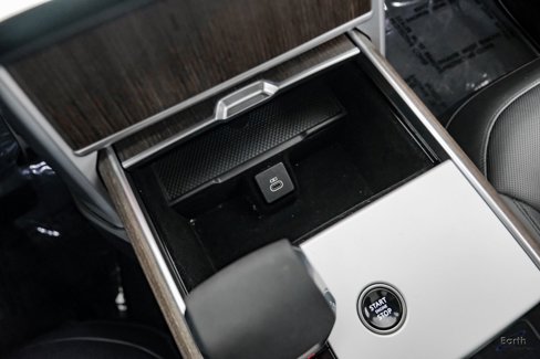 Used 2024 Land Rover Range Rover SE image 50