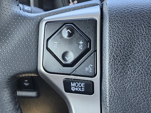 Used 2024 Toyota 4Runner SR5 image 31