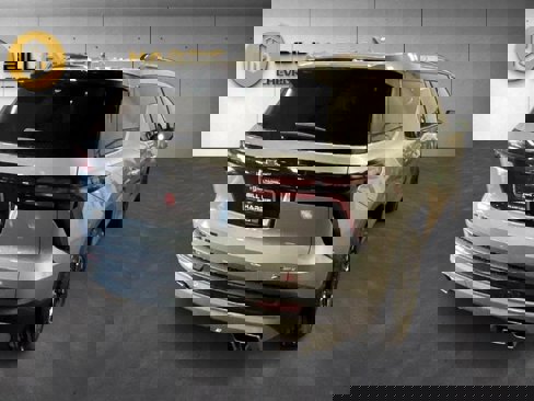New 2026 Chevrolet Traverse Z71 w/ Enhanced Driving Package image 5