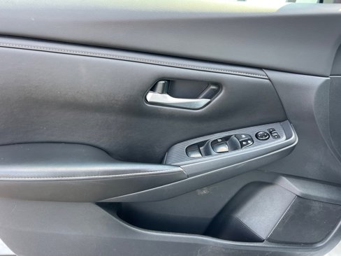 Used 2021 Nissan Sentra S image 10