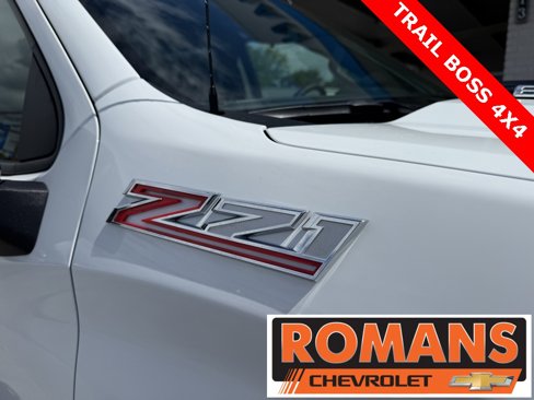 New 2025 Chevrolet Silverado 1500 LT Trail Boss w/ Convenience Package II image 3