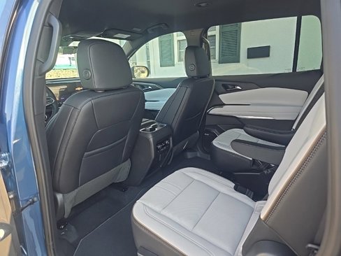 New 2026 Chevrolet Traverse High Country image 17