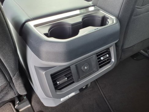 New 2025 Ford F250 XLT w/ Black Appearance Package image 9