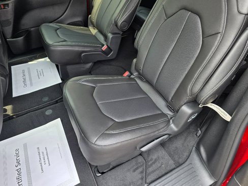 New 2026 Chrysler Pacifica Select image 22