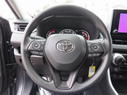 Certified 2025 Toyota RAV4 LE image 30