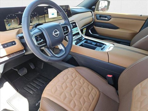 New 2025 Nissan Armada Platinum Reserve image 3