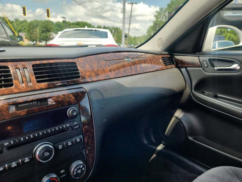 Used 2014 Chevrolet Impala Limited LS image 9