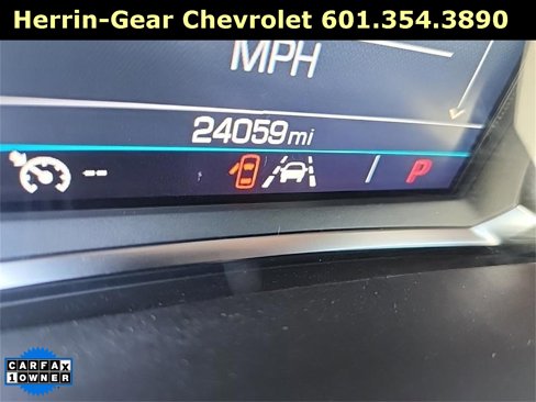 Used 2024 GMC Terrain SLE w/ Elevation Edition image 3