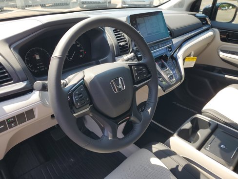 New 2026 Honda Odyssey Elite image 13