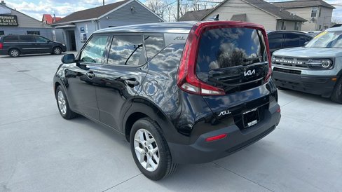 Used 2022 Kia Soul LX w/ Technology Package image 7