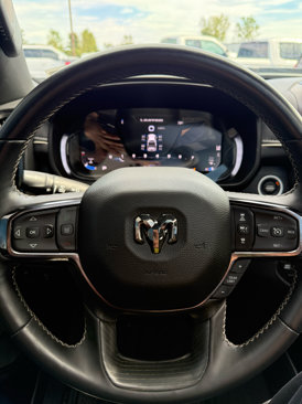 Used 2023 RAM 1500 Limited image 17