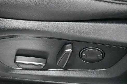 Used 2024 Ford Explorer Limited image 14